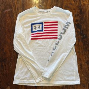 Under Armour patriotic boys long sleeve t-shirt. Size medium